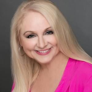 Meet your Posher, Dotsy